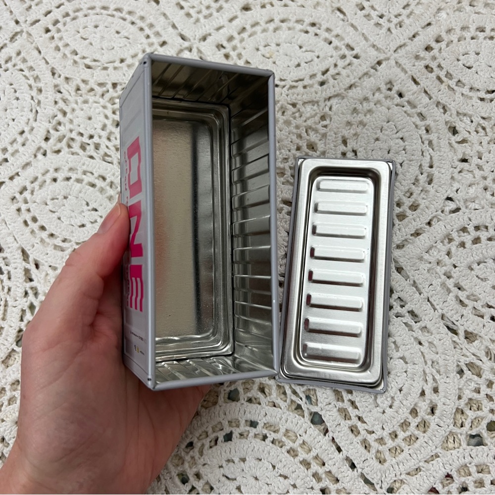 Tiny container tin - Picture 9 of 11